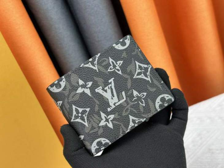 Picture of Louis Vuitton Wallets _SKUfw217990576fw